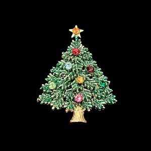 ☃️ Vintage Christmas Tree Brooch